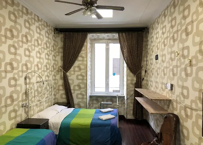 Friend House 2